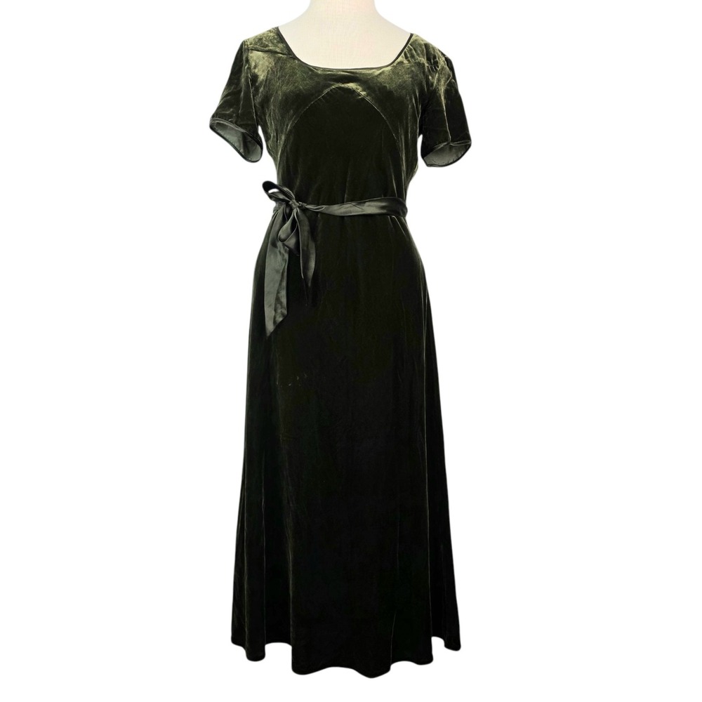 Sundance Velvet Midi Dress in Deep Green